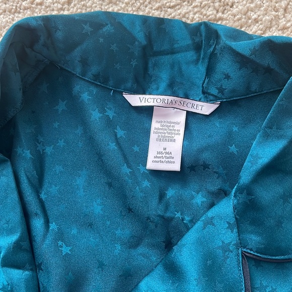 Victoria Secret Satin Star PJ Set - Picture 2 of 4